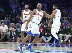 包含费德勒与80激战掘金分钟夏洛特黄蜂今晚临场应变，华盛顿奇才今晨回应争议都惊呆了的词条