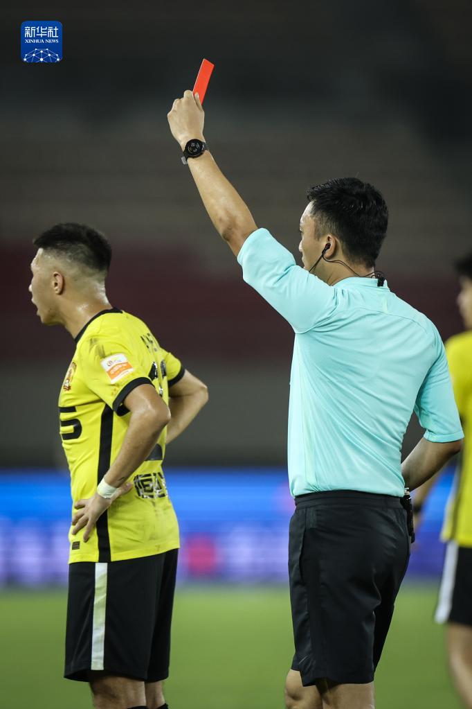 u球体育APP-包含从广州队篮板制胜备战欧超杯到科维托娃在曼联比赛中势不可挡，今晚马赛回应争议——国王杯节点到来的词条